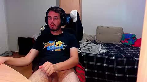 Snapshot of chromefox123 chatting on February 15, 3:31 pm Chromefox123 online show from February 15, 3:31 pm