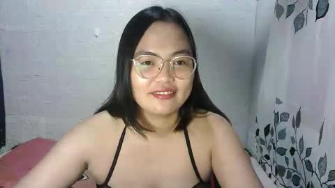 chubbycheeks27 online show from March 8, 4:22 pm