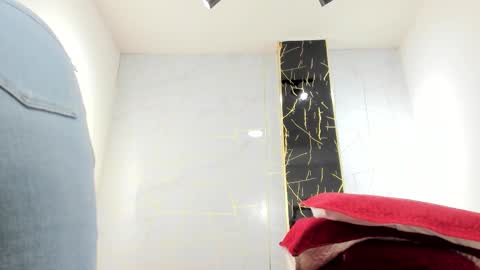 ...   ... online show from March 9, 3:54 am