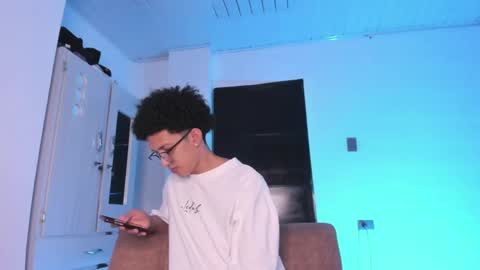 cj_davis1 online show from June 7, 1:21 am