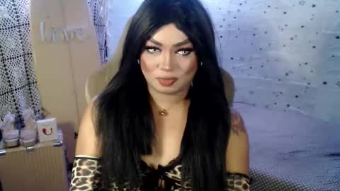 QUEEN CESS online show from April 8, 6:19 pm