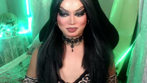 QUEEN CESS online show from June 18, 2:21 pm
