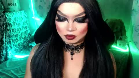 QUEEN CESS online show from July 18, 6:01 pm