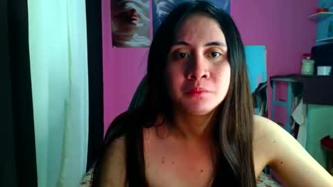 Snapshot of claire19xxx chatting on March 13, 12:01 pm Kassandra online show from March 13, 12:01 pm