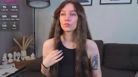 Snapshot of clairwittenmyer chatting on July 20, 1:09 am Im Amy online show from July 20, 1:09 am