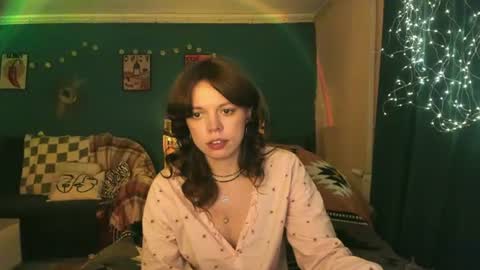 Snapshot of clancyosbourne chatting on June 30, 5:47 pm Clancy online show from June 30, 5:47 pm