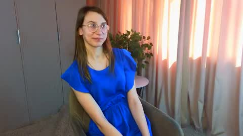 Sara online show from May 24, 7:02 am