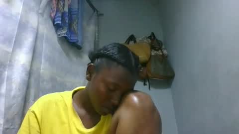 Snapshot of clarisse98 chatting on December 21, 6:59 pm clarisse98 online show from December 21, 6:59 pm