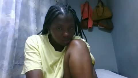 Snapshot of clarisse98 chatting on January 7, 4:59 am clarisse98 online show from January 7, 4:59 am