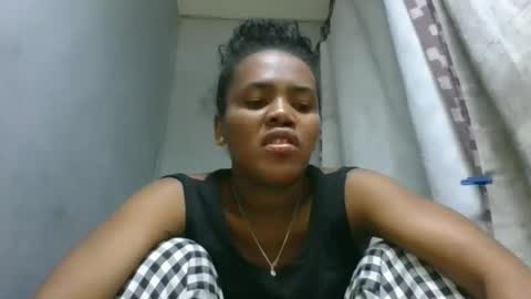 Snapshot of clarisse98 chatting on January 11, 7:02 am clarisse98 online show from January 11, 7:02 am