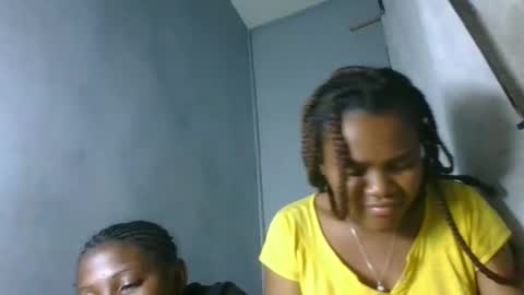 Snapshot of clarisse98 chatting on January 15, 7:39 pm clarisse98 online show from January 15, 7:39 pm