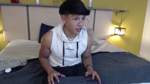 clar online show from February 18, 8:38 pm