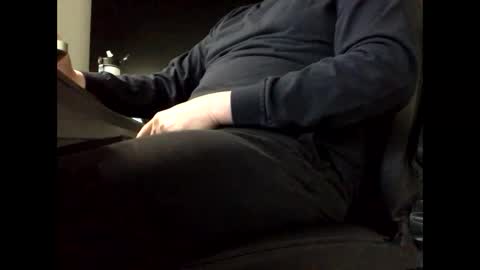 Snapshot of clau1935 chatting on April 12, 12:37 am Michel online show from April 12, 12:37 am