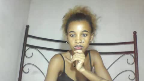 claudianne online show from March 26, 6:19 am