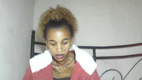 claudianne online show from May 28, 6:43 am