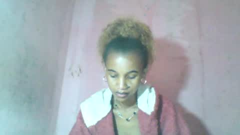 Snapshot of claudiannah chatting on June 16, 8:28 am claudianne online show from June 16, 8:28 am
