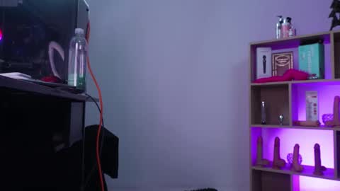 Cleo Adams online show from February 17, 4:53 am