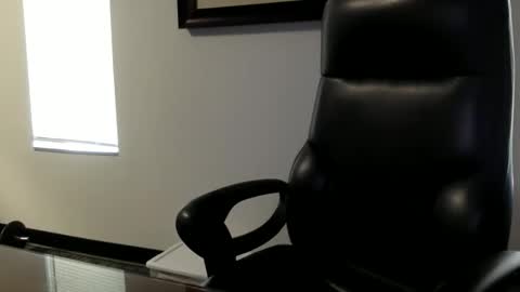 Snapshot of clemike69 chatting on May 22, 5:07 pm clemike69 online show from May 22, 5:07 pm