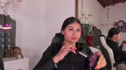 Snapshot of cleopatraa1 chatting on December 17, 6:47 pm Cleopatra online show from December 17, 6:47 pm