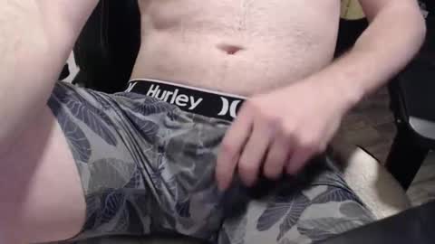 Snapshot of cliqueclique chatting on February 28, 7:04 pm CliqueClique online show from February 28, 7:04 pm