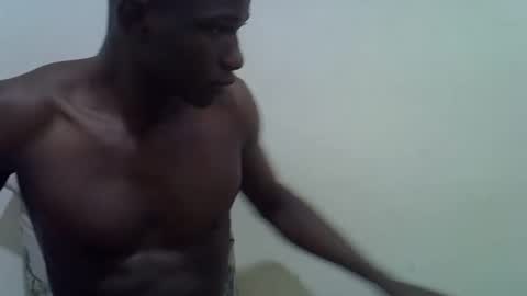 clive_damian online show from February 15, 5:26 am