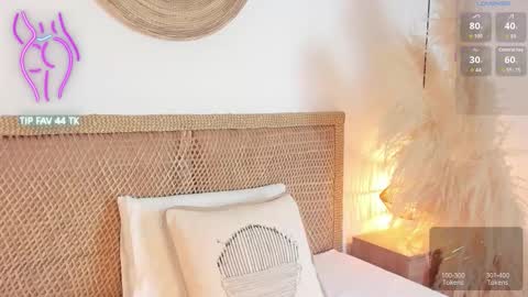 Snapshot of cloe_25 chatting on October 28, 2:37 am cloe_25 online show from October 28, 2:37 am