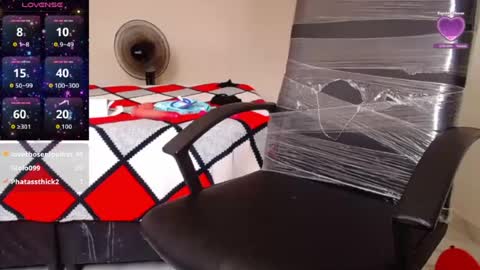 cloey_katherim online show from June 19, 3:38 pm