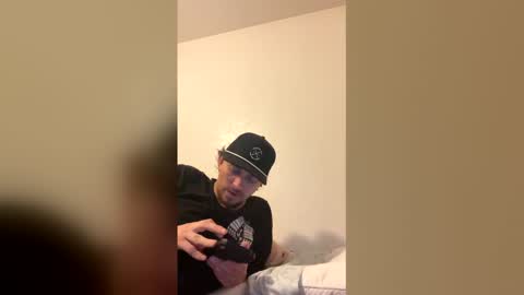 tallhungandcloudy online show from February 11, 4:39 am