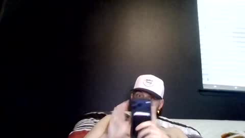 tallhungandcloudy online show from June 22, 3:31 pm