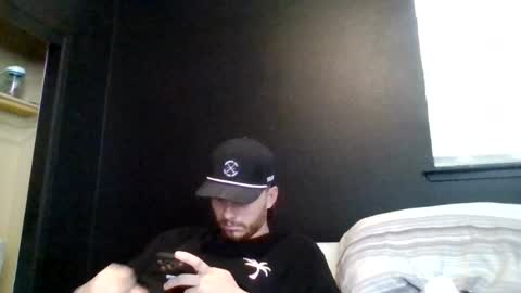 tallhungandcloudy online show from June 26, 3:16 pm