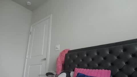 cluv777 online show from April 19, 10:23 pm