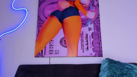 cmila0713 online show from May 15, 11:23 pm