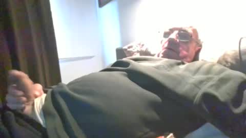 Snapshot of cock9635 chatting on February 5, 10:08 am cock9635 online show from February 5, 10:08 am