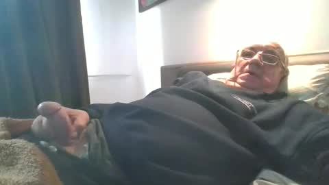 Snapshot of cock9635 chatting on February 24, 12:14 pm cock9635 online show from February 24, 12:14 pm