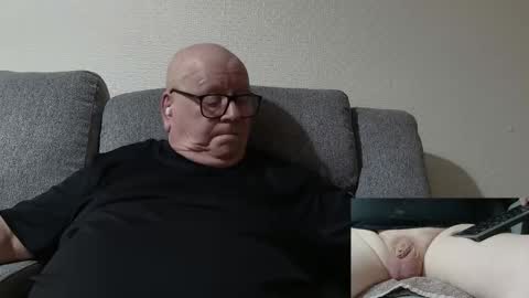 Charlie. online show from March 25, 2:06 am