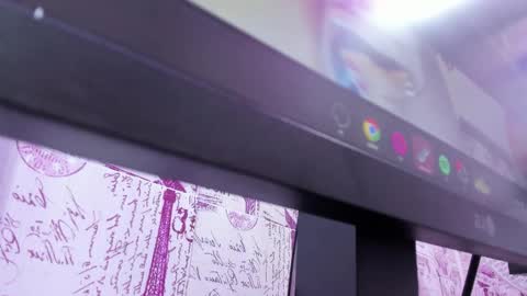 Cocoo  online show from April 18, 12:20 pm