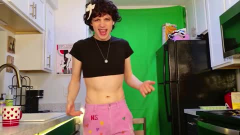 Snapshot of cokia_ chatting on February 14, 1:02 am Cokia online show from February 14, 1:02 am