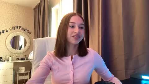 Lily online show from June 17, 4:59 am