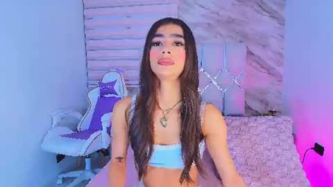 colett online show from June 24, 11:53 am