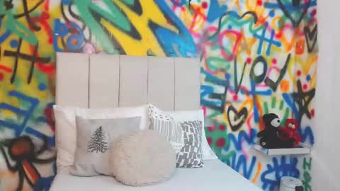 valentina online show from February 18, 2:02 pm