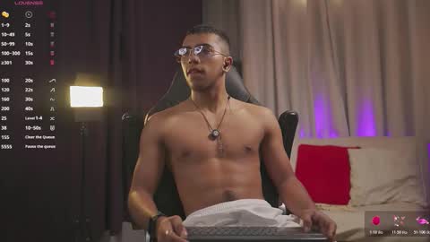 colstorw_ online show from February 26, 10:03 am