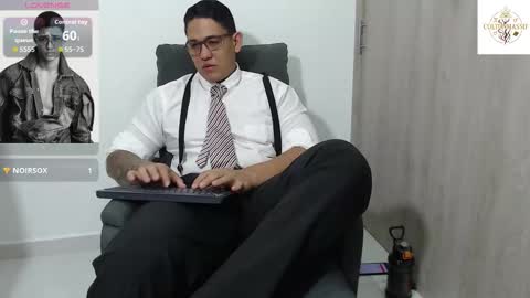 coltonmassif_ online show from February 27, 8:25 am