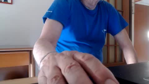 Snapshot of comemivuoi chatting on June 8, 4:29 pm comemivuoi online show from June 8, 4:29 pm