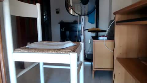 Snapshot of comemivuoi chatting on August 9, 7:02 am comemivuoi online show from August 9, 7:02 am