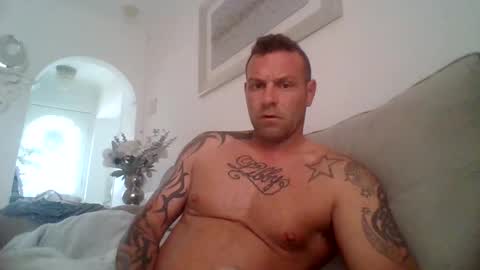 Snapshot of comesee10 chatting on May 10, 8:41 am comesee10 online show from May 10, 8:41 am