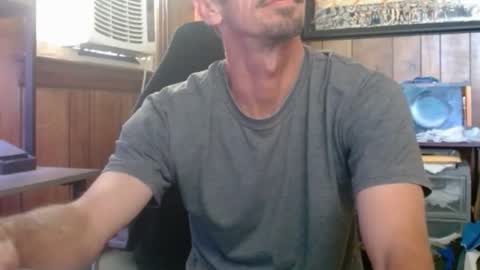 Nelson or ComicKing and sometime Peachy143 online show from April 20, 8:10 pm