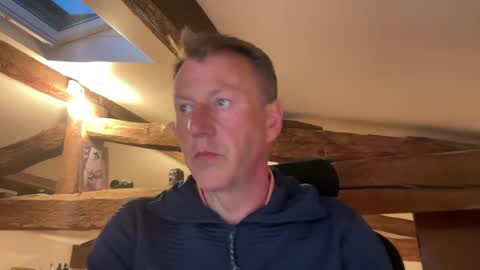 compay69 online show from March 25, 6:14 pm