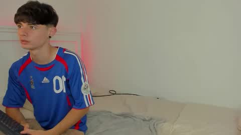 connor_and_angel online show from March 8, 2:04 am