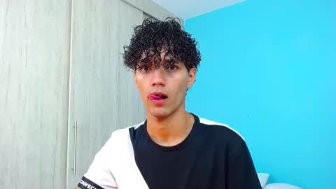 Connor online show from December 21, 10:39 pm