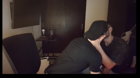 conradgrayson78 leonandresough online show from November 8, 1:39 am